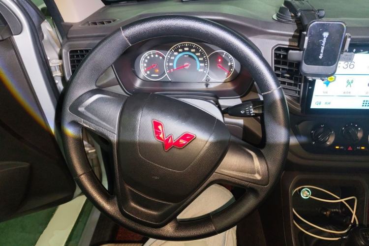 Used Wuling Hongguang V 2021 1.5L Jingqu Version LAR Steering Wheel
