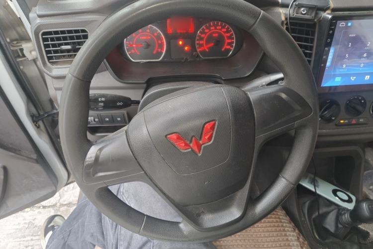 Used Wuling Hongguang V 2021 1.5L Jingqu Version LAR Steering Wheel