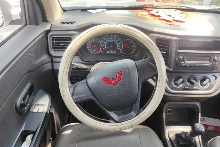 Used Wuling Hongguang V 2021 1.5L Enjoyment Edition LAR Steering Wheel