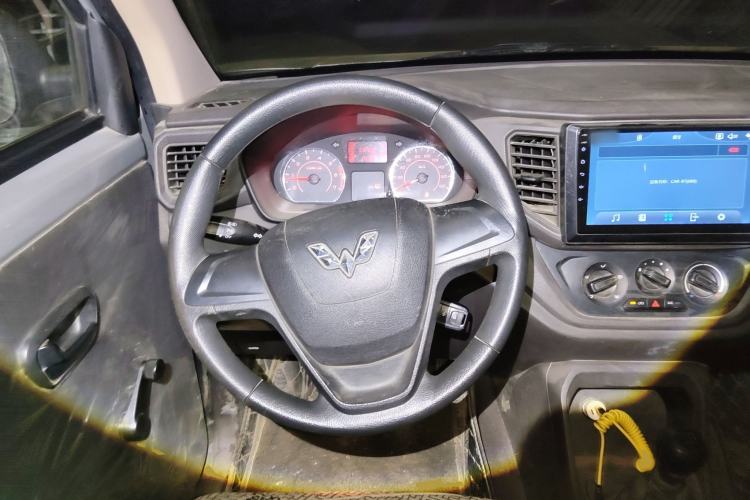 Used Wuling Hongguang V 2021 1.5L Jingqu Version LAR Steering Wheel