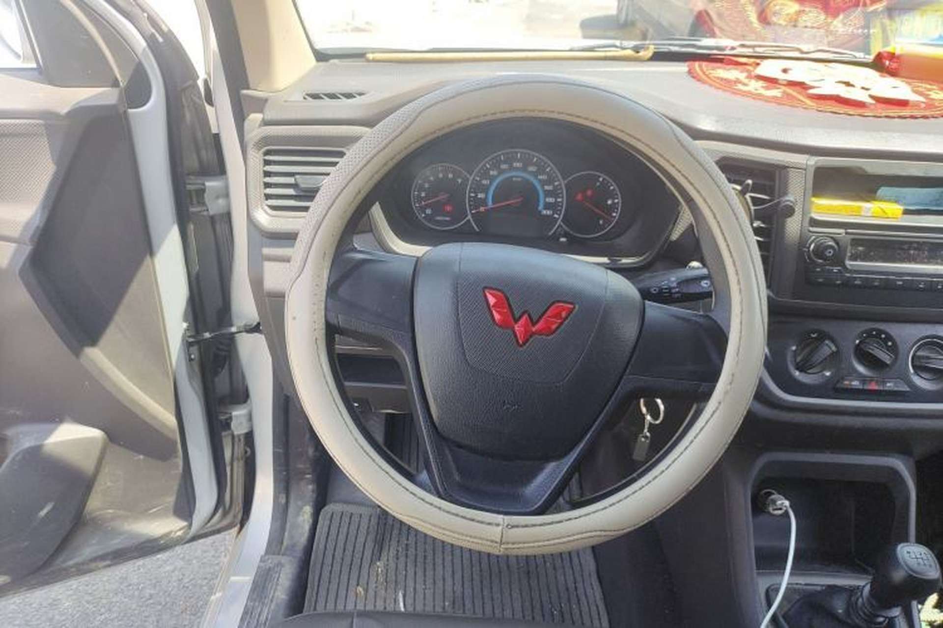 Used Wuling Hongguang V 2021 1.5L Enjoyment Edition LAR Steering Wheel