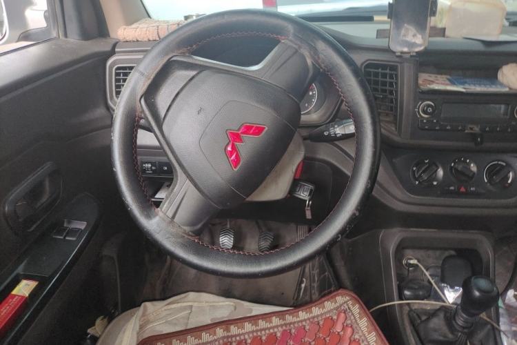 Used Wuling Hongguang V 2021 1.5L Refreshed Enjoyment Edition LAR Steering Wheel