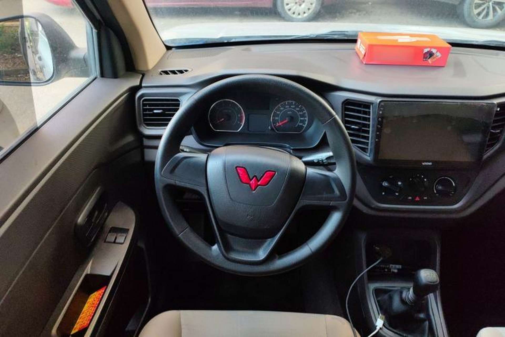 Used Wuling Hongguang V 2021 1.5L Jingqu Version LAR Steering Wheel