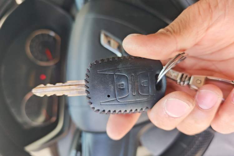 Used Wuling Hongguang V 2021 1.5L Jingqu Version LAR Vehicle Key