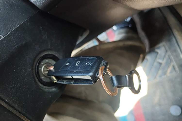 Used Wuling Hongguang V 2021 1.5L Refreshed Enjoyment Edition LAR Vehicle Key