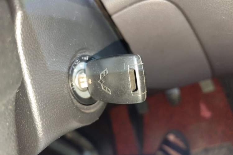Used Wuling Hongguang V 2021 1.5L Jingqu Version LAR Vehicle Key