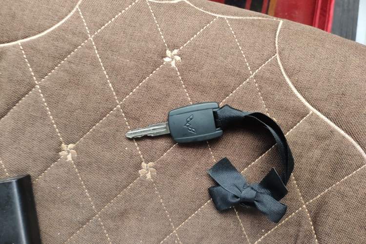 Used Wuling Hongguang V 2021 1.5L Jingqu Edition Enclosed-Window Vehicle LAR Vehicle Key