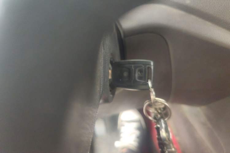 Used Wuling Hongguang V 2021 1.5L Jingqu Version LAR Vehicle Key