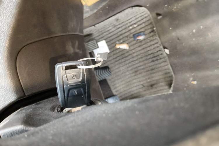 Used Wuling Hongguang V 2021 1.5L Jingqu Edition Enclosed-Window Vehicle LAR Vehicle Key