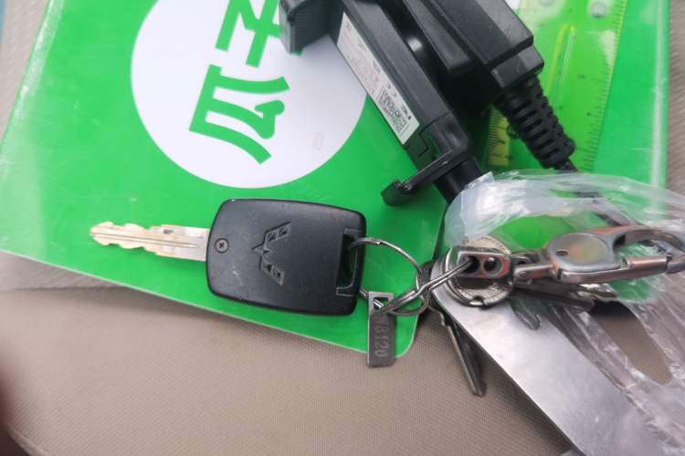 Used Wuling Hongguang V 2021 1.5L Jingqu Version LAR Vehicle Key