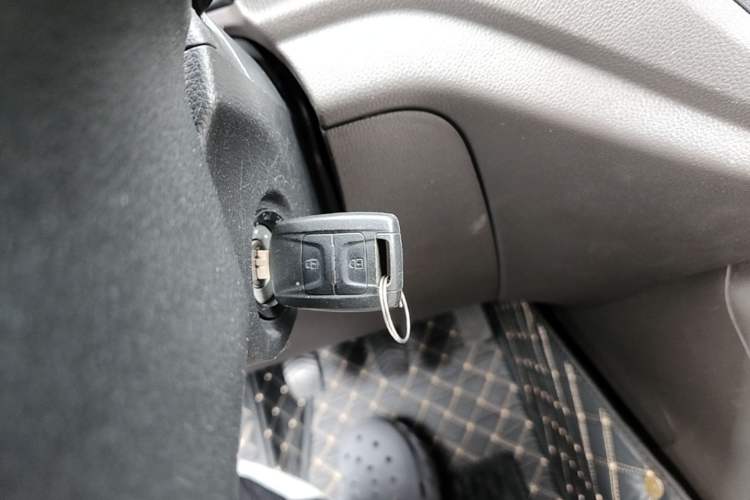 Used Wuling Hongguang V 2021 1.5L Jingqu Version LAR Vehicle Key