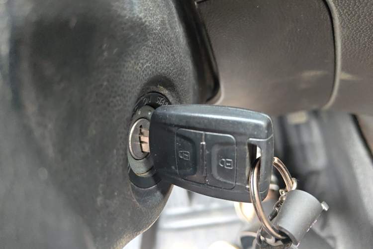 Used Wuling Hongguang V 2021 1.5L Jingqu Version LAR Vehicle Key