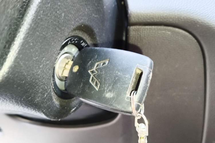 Used Wuling Hongguang V 2021 1.5L Jingqu Version LAR Vehicle Key
