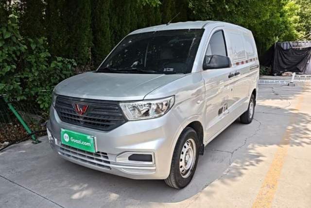 Used Wuling Hongguang V 2021 1.5L Jingqu Edition Enclosed-Window Vehicle LAR