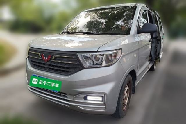 Używany Wuling Hongguang V 2021 1.5L Jingqu Version LAR