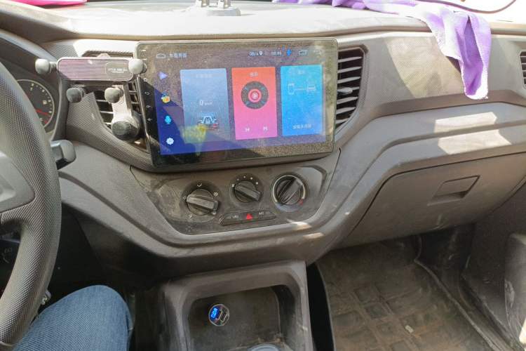 Used Wuling Hongguang V 2021 1.5L Enjoyment Edition LAR Audio And AC Panel