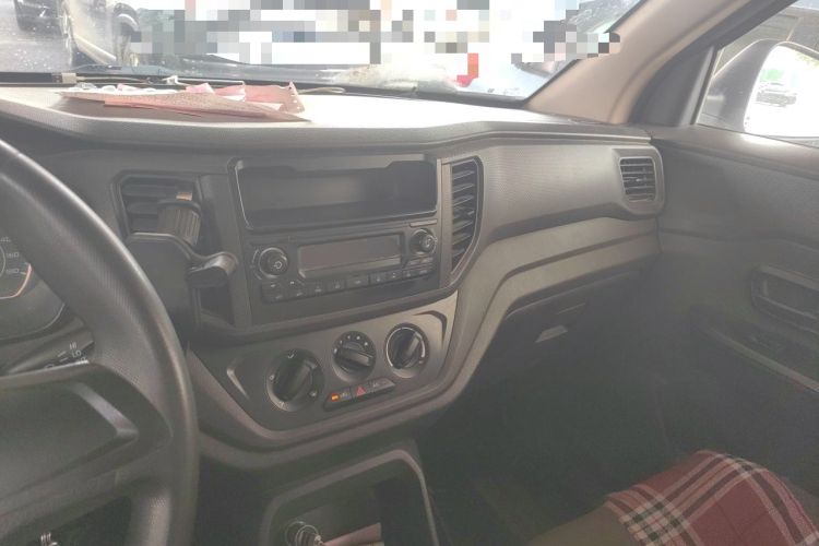 Used Wuling Hongguang V 2021 1.5L Jingqu Edition Enclosed-Window Vehicle LAR Audio And AC Panel