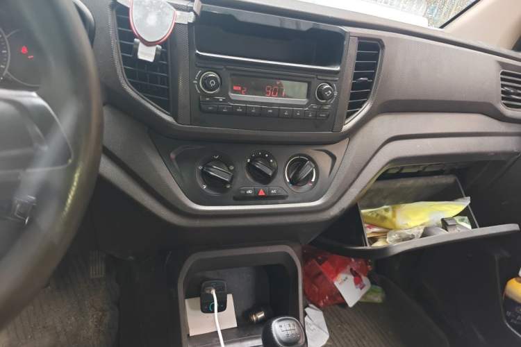 Used Wuling Hongguang V 2021 1.5L Enjoyment Edition LAR Audio And AC Panel
