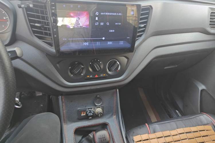 Used Wuling Hongguang V 2021 1.5L Refreshed Enjoyment Edition LAR Audio And AC Panel