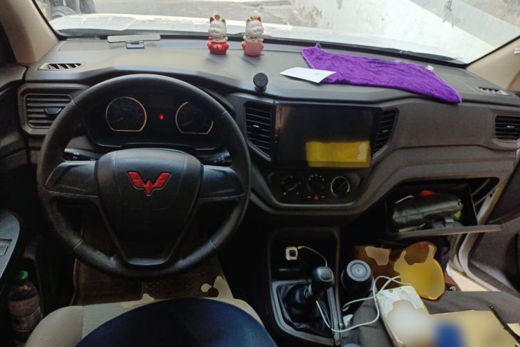 Used Wuling Hongguang V 2021 1.5L Jingqu Version LAR Center Console