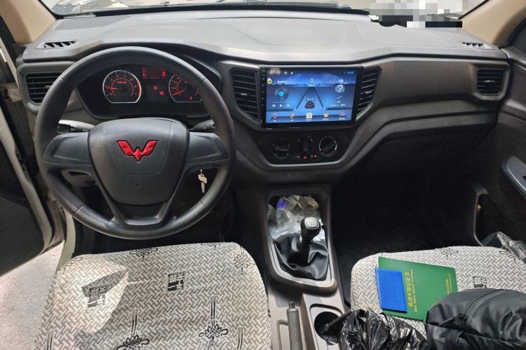 Used Wuling Hongguang V 2021 1.5L Jingqu Version LAR Center Console