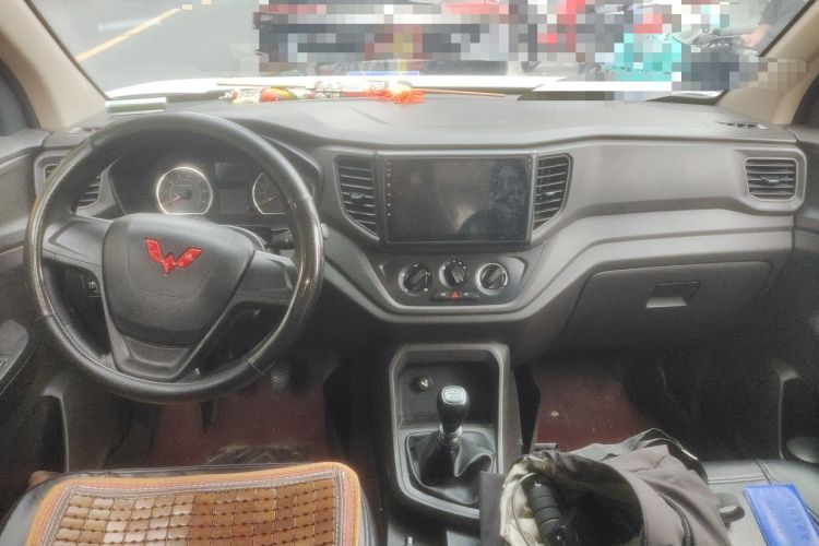 Used Wuling Hongguang V 2021 1.5L Jingqu Version LAR Center Console