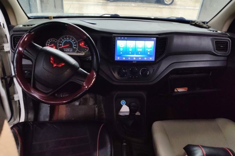Used Wuling Hongguang V 2021 1.5L Enjoyment Edition LAR Center Console