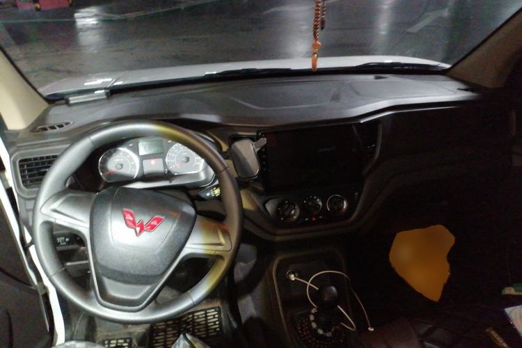 Used Wuling Hongguang V 2021 1.5L Jingqu Version LAR Center Console
