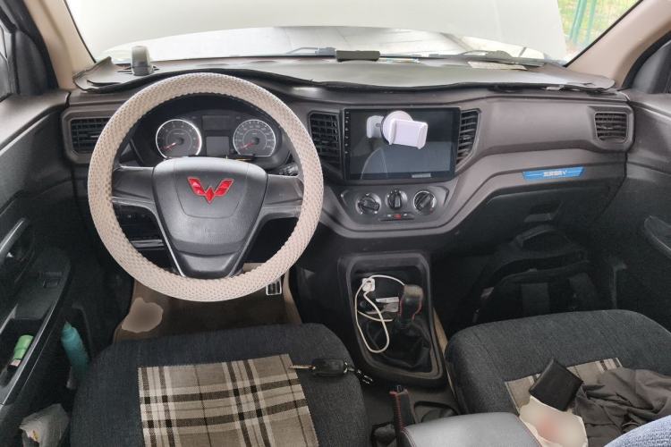 Used Wuling Hongguang V 2021 1.5L Jingqu Version LAR Center Console