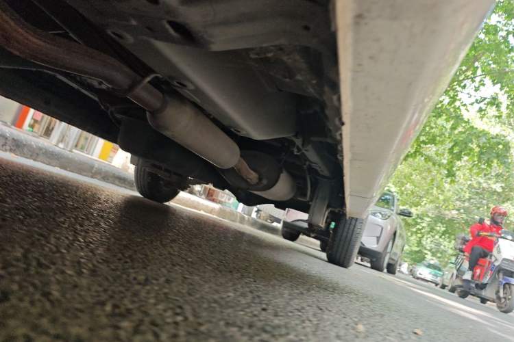 Used Wuling Hongguang V 2021 1.5L Jingqu Version LAR Chassis Front Left