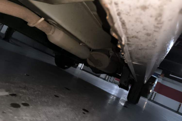 Used Wuling Hongguang V 2021 1.5L Jingqu Edition Enclosed-Window Vehicle LAR Chassis Front Left