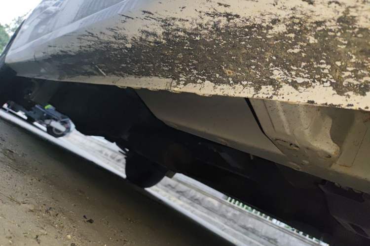 Used Wuling Hongguang V 2021 1.5L Jingqu Edition Enclosed-Window Vehicle LAR Chassis Front Right
