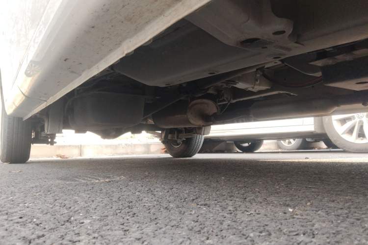 Used Wuling Hongguang V 2021 1.5L Jingqu Version LAR Chassis Front Right