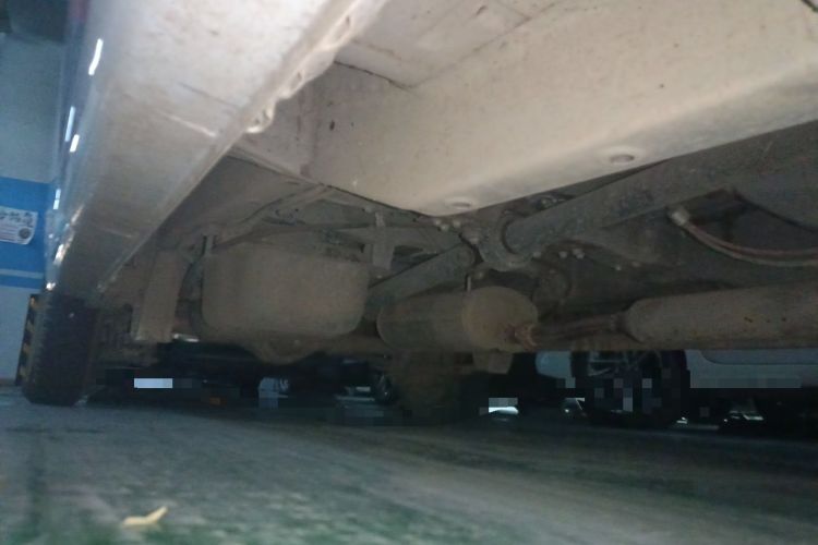 Used Wuling Hongguang V 2021 1.5L Jingqu Edition Enclosed-Window Vehicle LAR Chassis Front Right