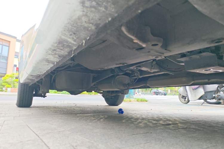 Used Wuling Hongguang V 2021 1.5L Jingqu Version LAR Chassis Front Right