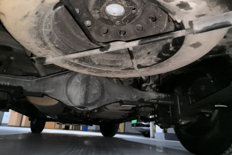 Used Wuling Hongguang V 2021 1.5L Jingqu Edition Enclosed-Window Vehicle LAR Chassis Rear