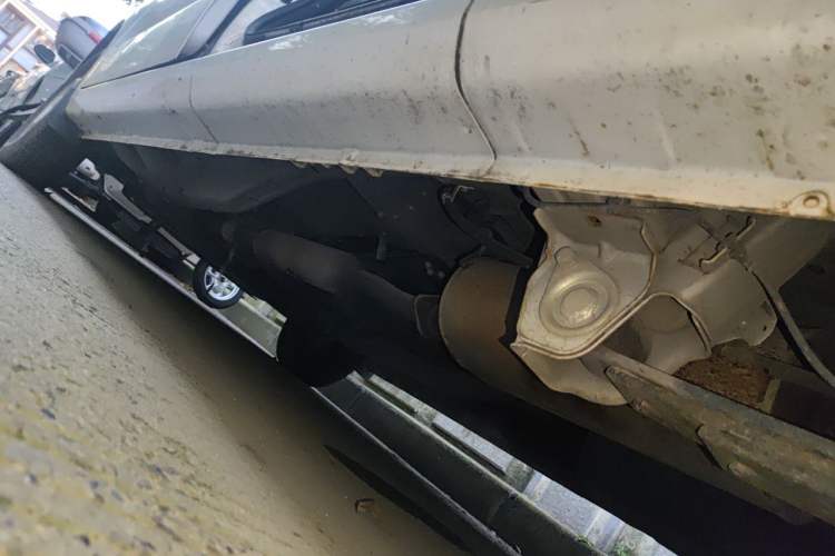 Used Wuling Hongguang V 2021 1.5L Jingqu Edition Enclosed-Window Vehicle LAR Chassis Rear Left