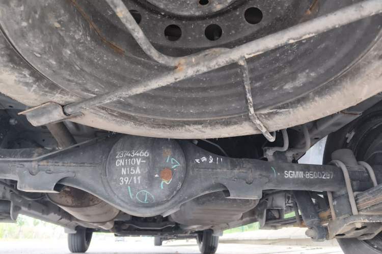 Used Wuling Hongguang V 2021 1.5L Jingqu Version LAR Chassis Rear