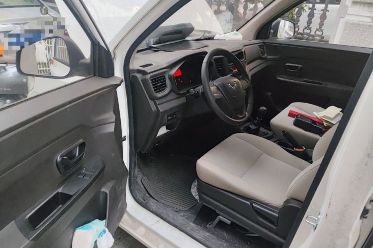 Used Wuling Hongguang V 2021 1.5L Jingqu Edition Enclosed-Window Vehicle LAR Driver Seat