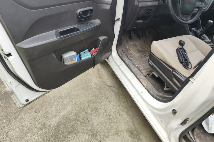 Used Wuling Hongguang V 2021 1.5L Jingqu Version LAR Driver Seat