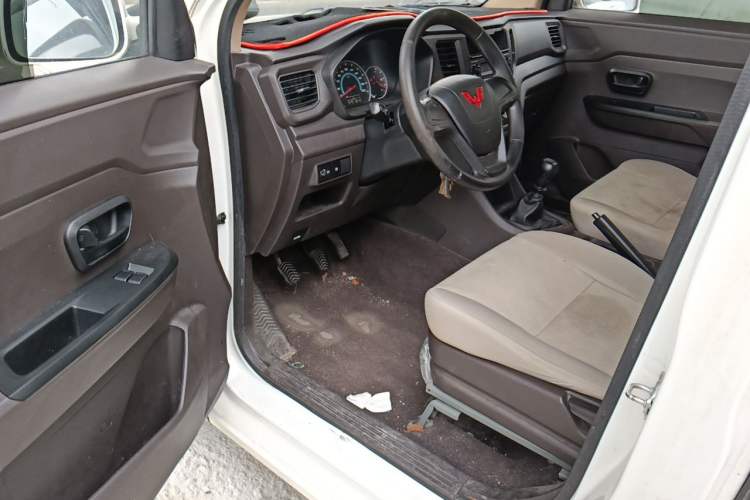 Used Wuling Hongguang V 2021 1.5L Enjoyment Edition LAR Driver Seat