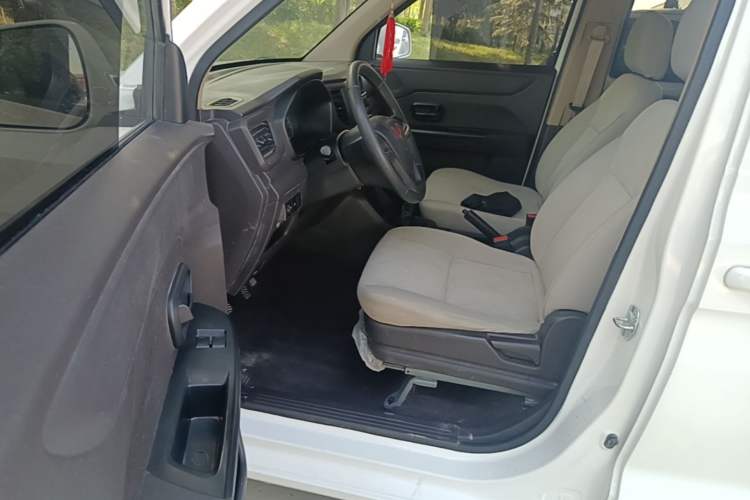 Used Wuling Hongguang V 2021 1.5L Enjoyment Edition LAR Driver Seat