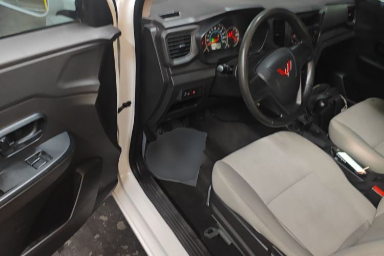 Used Wuling Hongguang V 2021 1.5L Refreshed Enjoyment Edition LAR Driver Seat