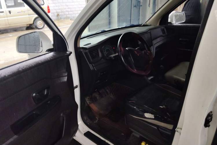 Used Wuling Hongguang V 2021 1.5L Enjoyment Edition LAR Driver Seat