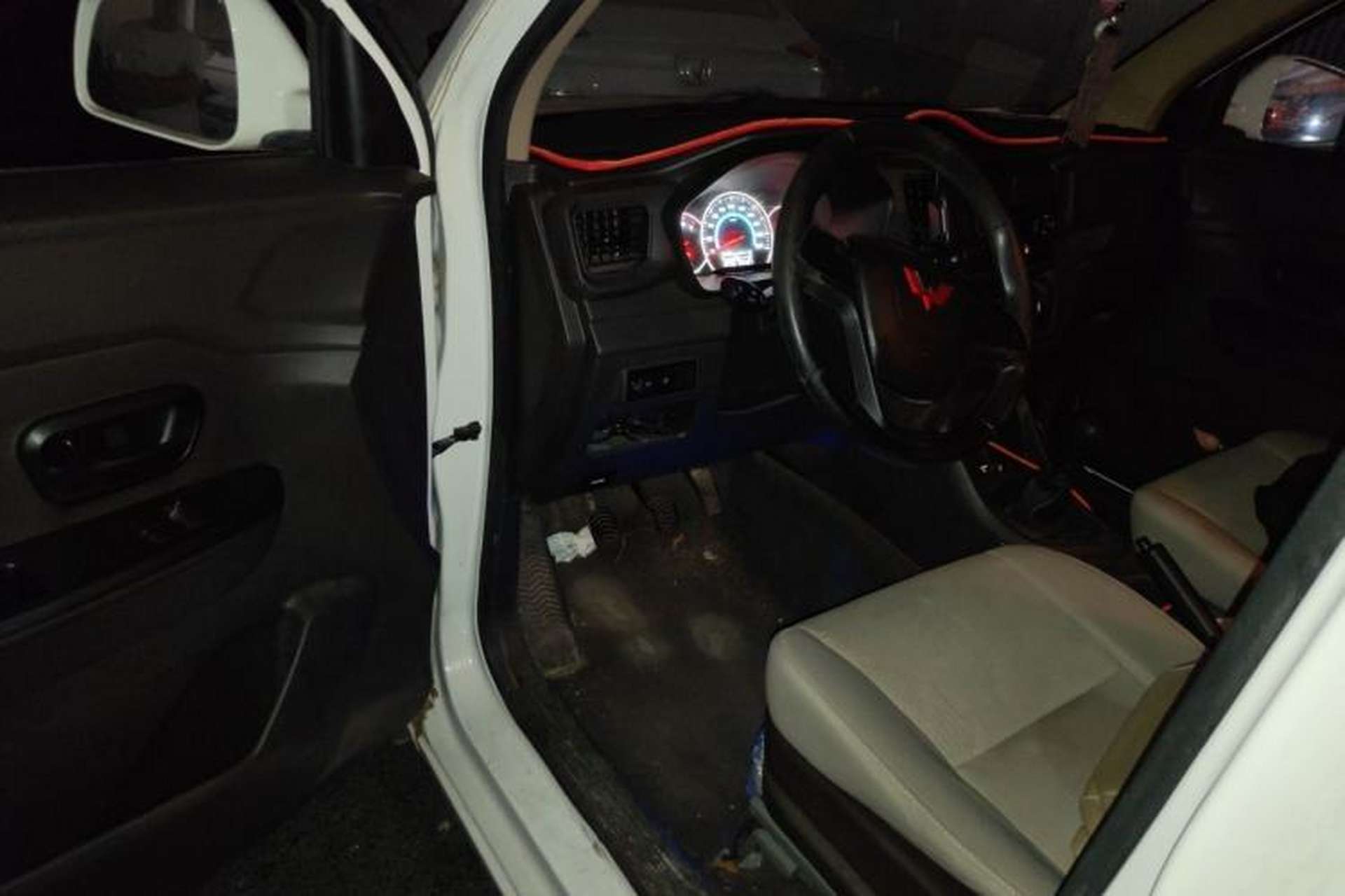 Used Wuling Hongguang V 2021 1.5L Enjoyment Edition LAR Driver Seat