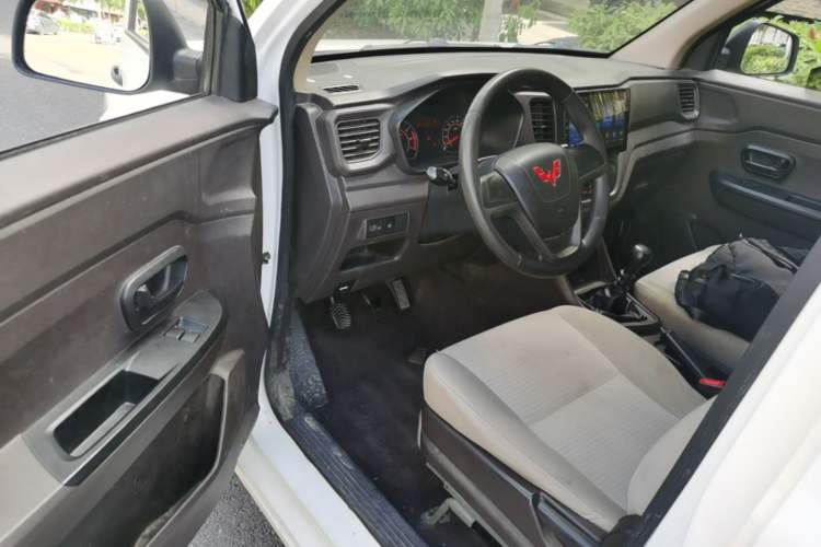 Used Wuling Hongguang V 2021 1.5L Jingqu Version LAR Driver Seat