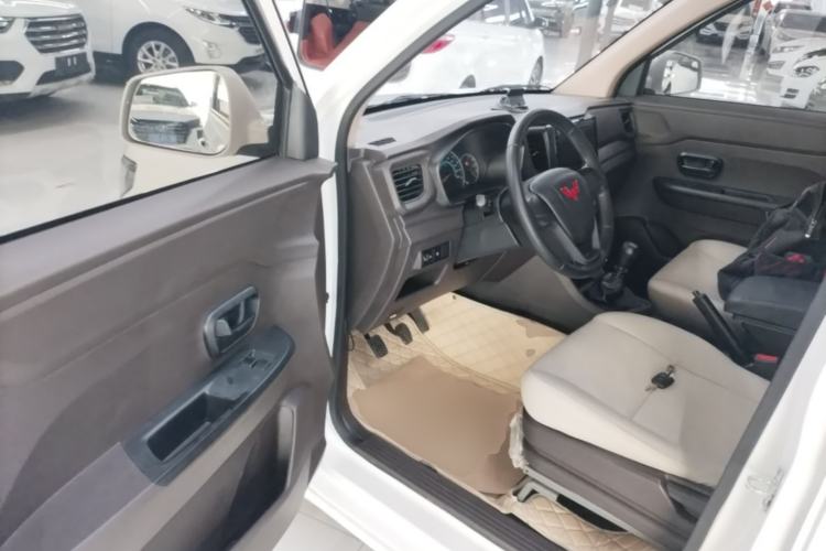 Used Wuling Hongguang V 2021 1.5L Refreshed Enjoyment Edition LAR Driver Seat