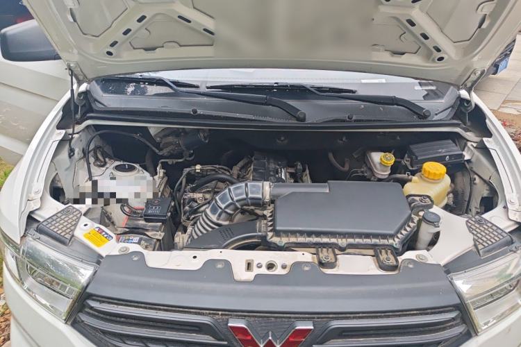 Used Wuling Hongguang V 2021 1.5L Jingqu Version LAR Engine Bay