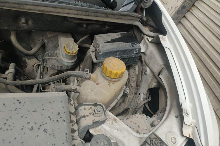 Used Wuling Hongguang V 2021 1.5L Jingqu Version LAR Engine Bay Left