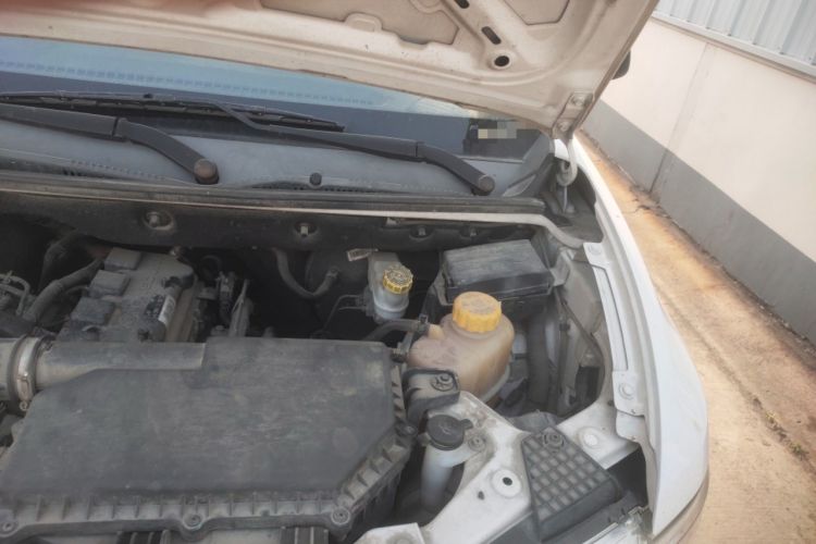 Used Wuling Hongguang V 2021 1.5L Jingqu Edition Enclosed-Window Vehicle LAR Engine Bay Left